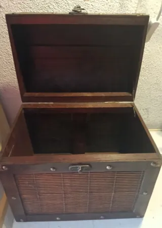 Baúl decorativo estilo antiguo