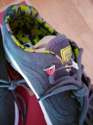 Zapatillas Vans grises y multicolor