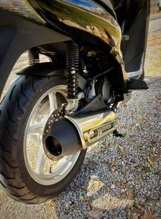 Honda SH 125i Negra - solo 26.000 km