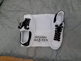 Zapatillas Alexander McQueen Talla 42.5 Blancas