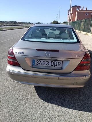 Mercedes-Benz Clase E 2003