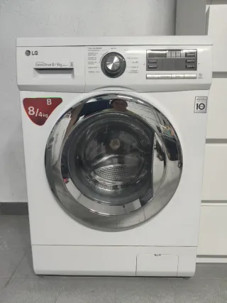 Lavadora Secadora LG 8kg/4kg Direct Drive