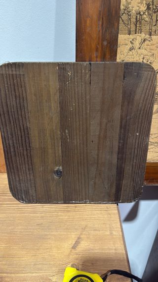 RELIEVE MADERA SIGNO LEO