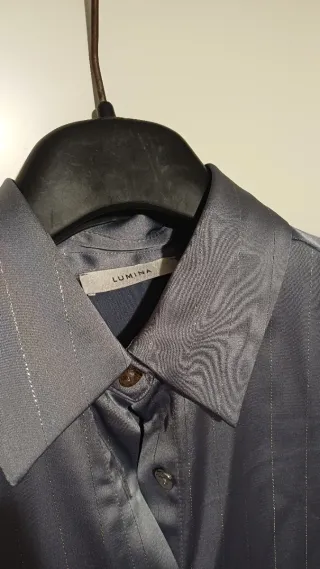 Camicia elegante grigia con righe lurex