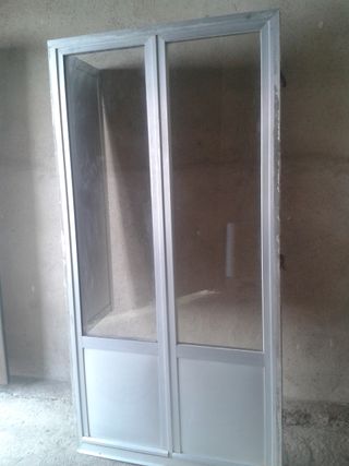 Puerta de aluminio