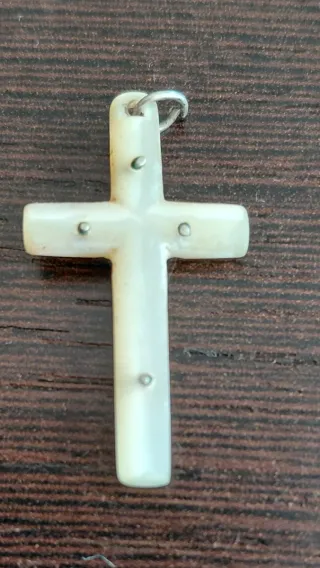 Cruz antigua de Nácar y Plata Pequeña