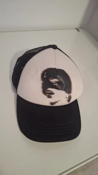 Gorra de hombre con estampado