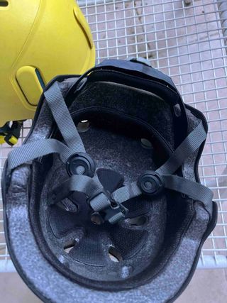 Casco patinete infantil negro/verde