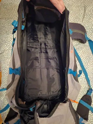 Mochila Quechua Forclaz 50L Gris/Azul