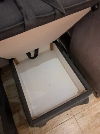 Conjunto sofá cama con reposapies con almacenaje