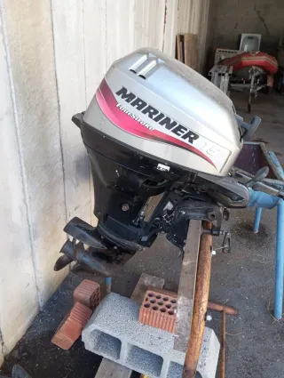 Lancha semirrígida 3,1m con motor