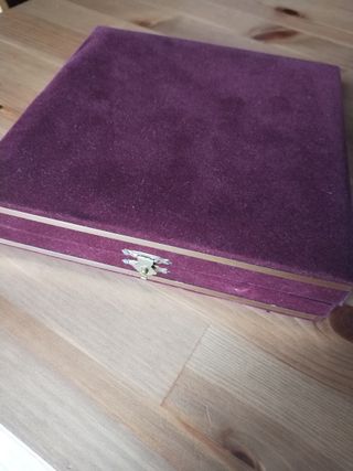 Metopa Recuerdo Petra Red Rose City