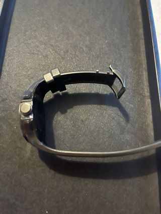 Reloj Negro y Naranja