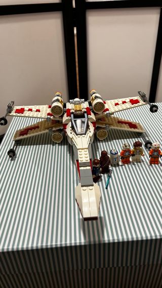 LEGO Star Wars X-Wing Fighter 6212 (2006).