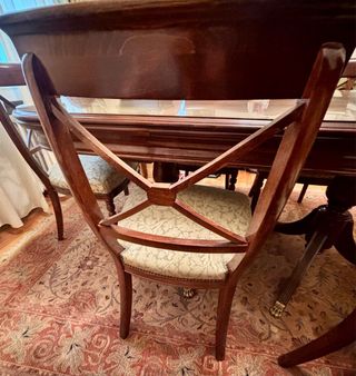 Mesa comedor maciza y 6 sillas