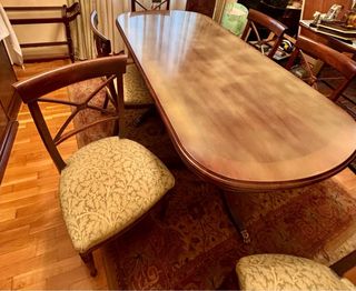 Mesa comedor maciza y 6 sillas