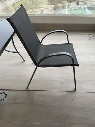 Conjunto mesa y 4 sillas jardín