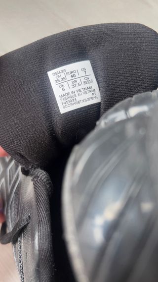 Asics Gel Quantum 360 VIII Negras Talla 40