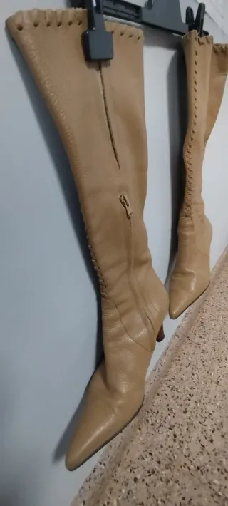 Botas de piel altas beige