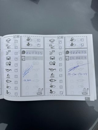 BMW Serie 7  / 740d / M paket / libro completo