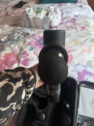 Maleta con pistola aldom de masajes