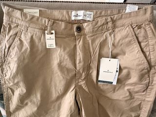Pantalón chino slim beige talla 42 (tela fina)