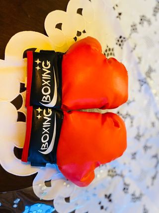 Guantes de boxeo infantiles rojos