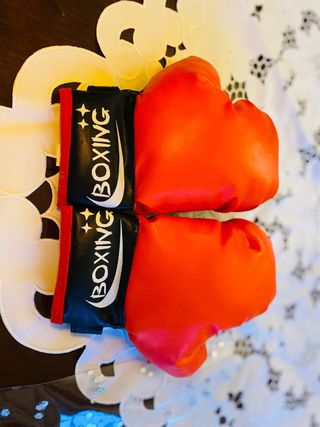 Guantes de boxeo infantiles rojos