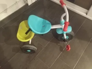 Bicicleta infantil azul y amarillo