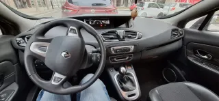 Renault Scenic  2012