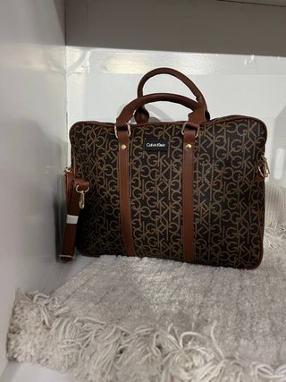 Maletín Calvin Klein estampado