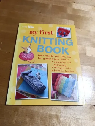 My First Knitting Book 35 easy and fun knitting...