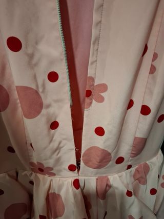 Traje Flamenca Rosa Flores y Lunares