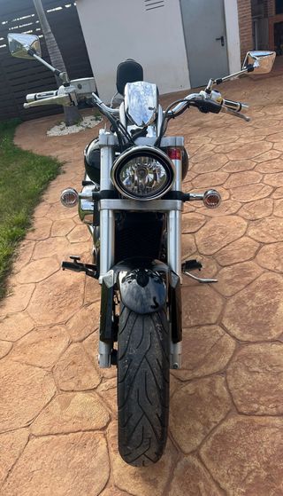 Suzuki Intruder M800 Negra