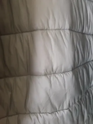 Cazadora corta estampada y reversible en liso