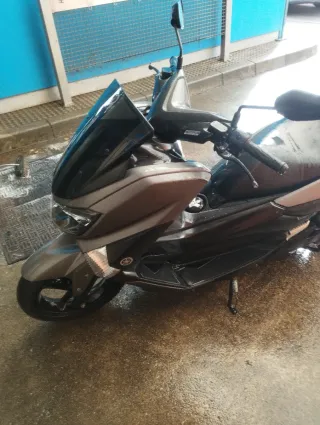 Yamaha NMAX 125 Gris Automática