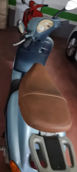 Vespa ET2 Scooter Automática