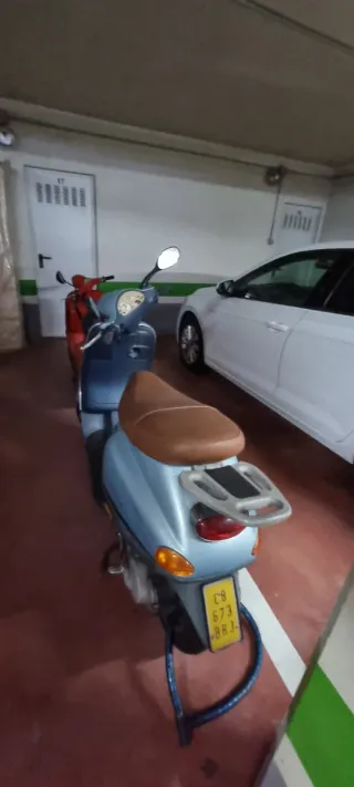 Vespa ET2 Scooter Automática