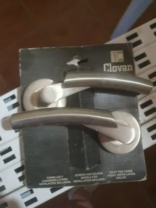 Manilla para puerta Clovan