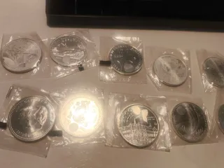 Monedas Plata: 12 Euros y 2000 Pesetas
