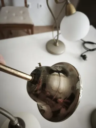 Lámpara techo + 2 mesita noche oro/blanco.