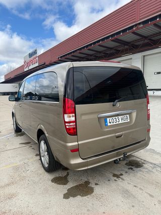 Mercedes-Benz Viano 2011