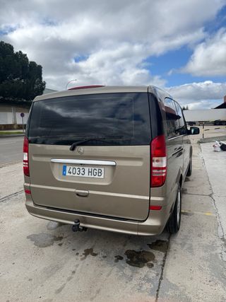 Mercedes-Benz Viano 2011