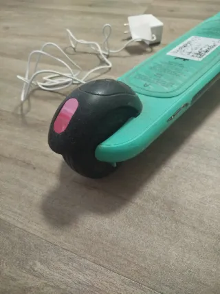 Patinete eléctrico infantil