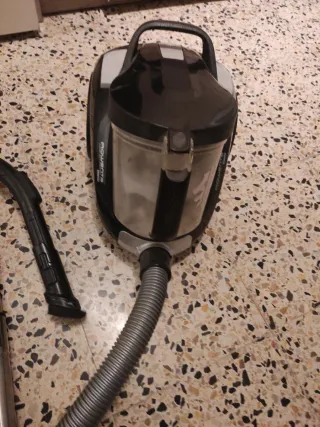 Aspiradora sin bolsa Rowenta