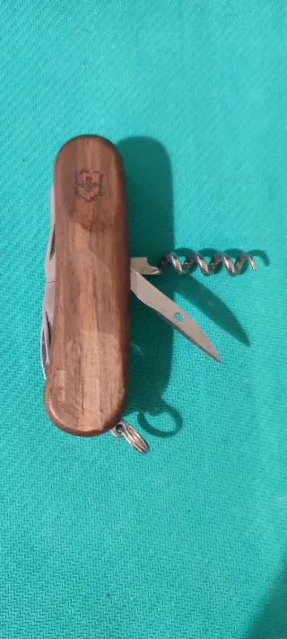 Victorinox Delemont Evolution 14