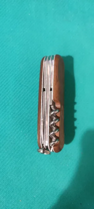 Victorinox Delemont Evolution 14