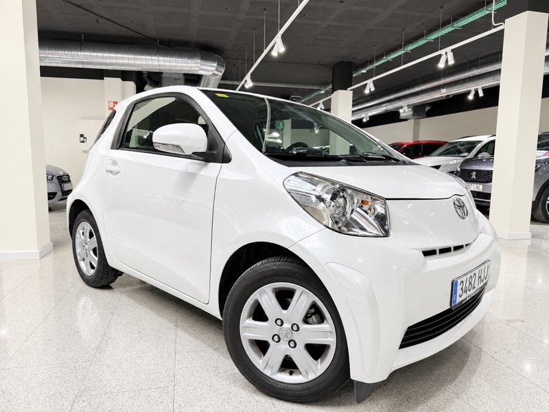 Toyota iQ 1.0 VVT-i 2012