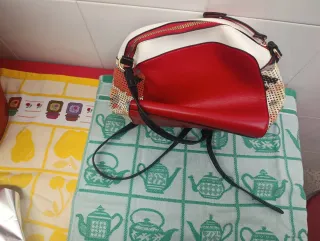 Bolso Rojo y Blanco