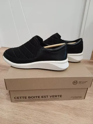Clarks N37.5 Cuero+Tela Negro